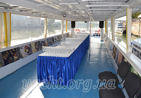 Катер "Омар Хайям"